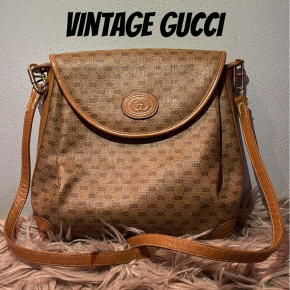 Gorgeous Vintage Gucci-Micro GG Exterior - Picture 1 of 16